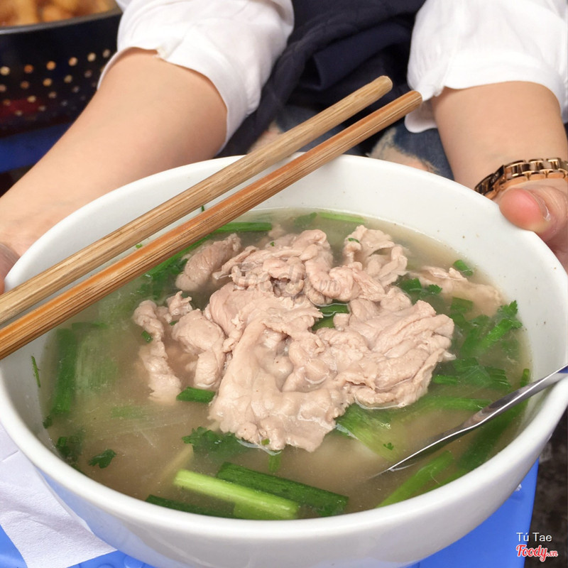 Phở bò tái