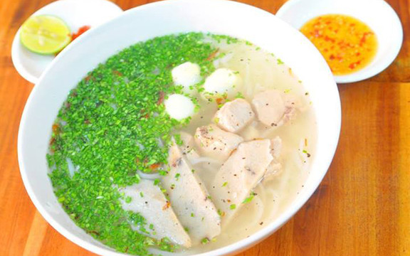 Bánh Canh Vạn Giã