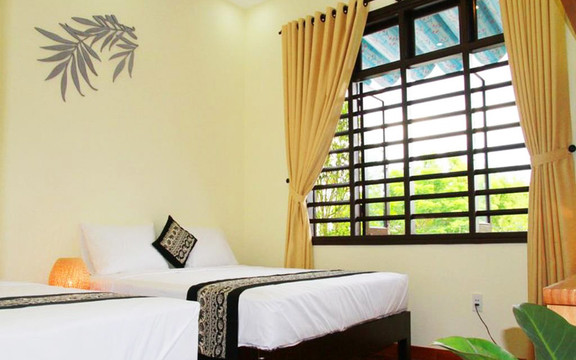 Leaf Homestay