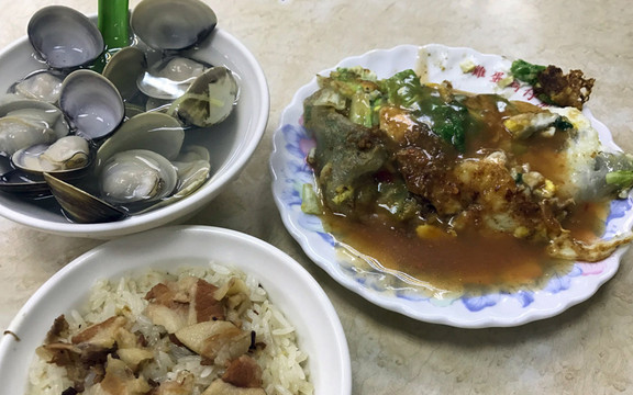 Yuan Huan Bian Oyster Omelet