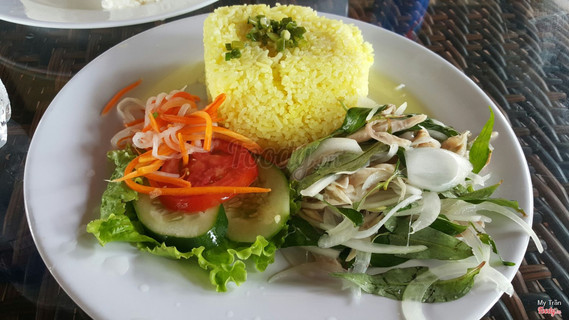 Cơm gà xé phay