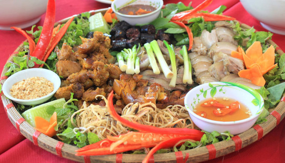 Tây Bắc Restaurant - Đặc Sản Lợn Bản