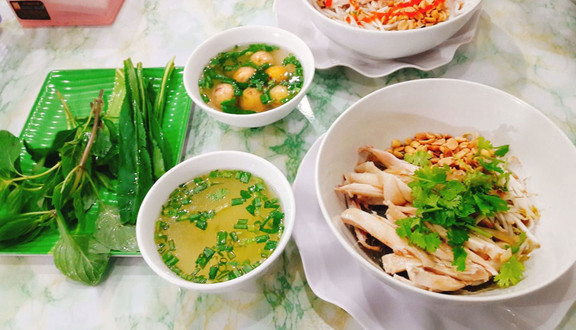 Gà Ta Sơn Ca - Cháo Gà & Phở Gà