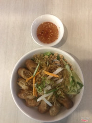 Bún chả giò rất ngon