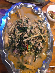 Lệt khoai um chuối