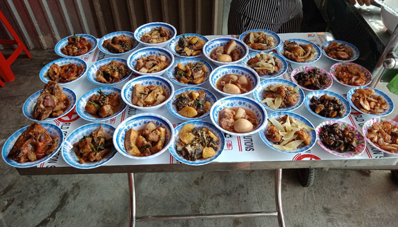 Mỹ Phượng - Quán Cơm Tự Chọn