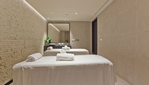 Lary Beauty & Spa - Đồng Đen