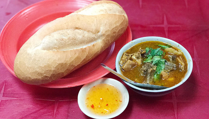 Phá Lấu Bò - Đường DN6