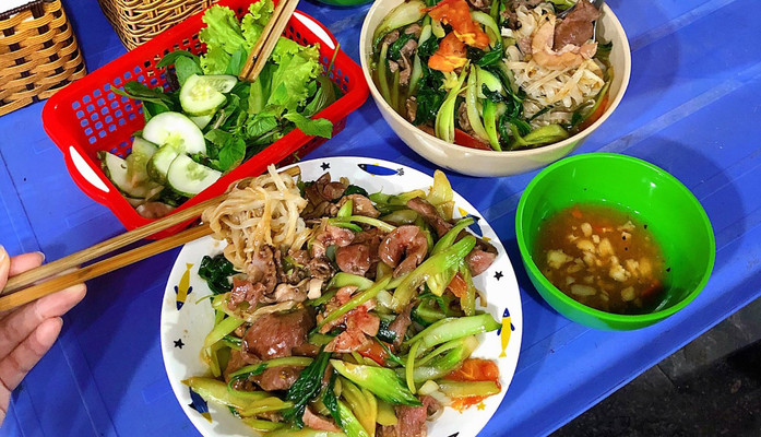 Phở Gà Bò, Phở Xào & Phở Áp Chảo - Hàng Đậu