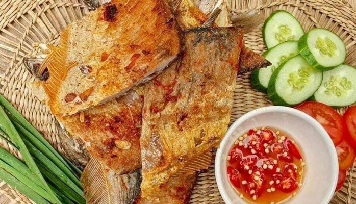 Ngọc Bích - Bún Xào & Khô 1 Nắng - 16 Nguyễn Văn Cừ