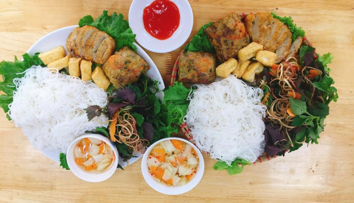 Góc Bếp Thời Gian - Bún Nem Hải Sản