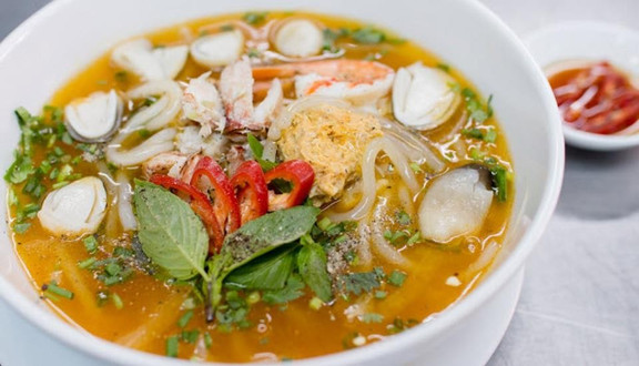 Bánh Canh Bột Gạo Chả Cua - Đỗ Bí