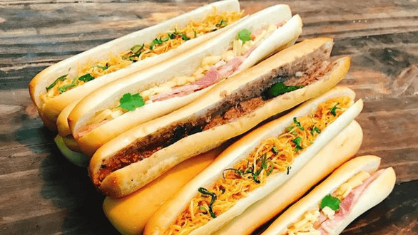 Bé Kẹo - Bánh Mì Que & Trà Tắc