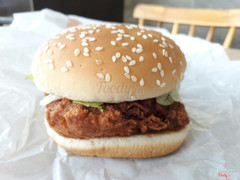 Burger Gà Cay