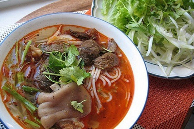 Bún Bò Gì Ty - Nguyễn Huệ