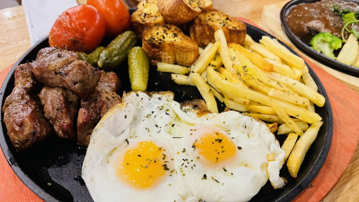 Sài Gòn Bò Chảo & Nướng - Đinh Tiên Hoàng