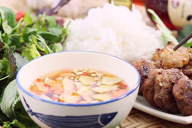 Bún Chả Hợp Phố Cổ - Lê Hồng Phong