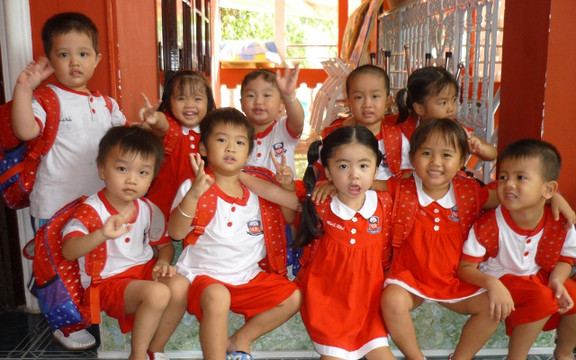 Trường Mầm Non Việt Anh - Dân Chủ