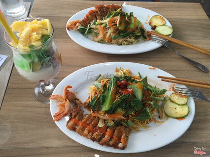 mì xào + phở xào