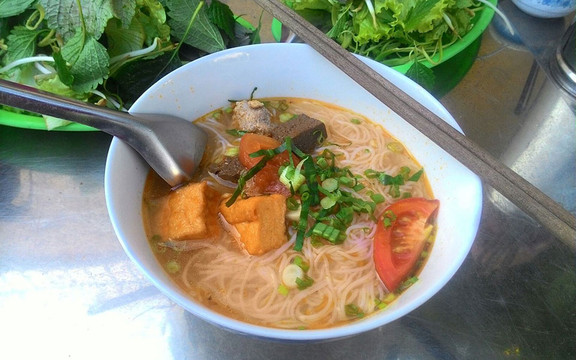 Quán Vân - Bún Riêu Cua & Bún Bò Huế