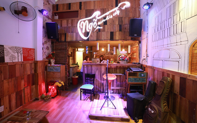 Ngõ Acoustic Cafe