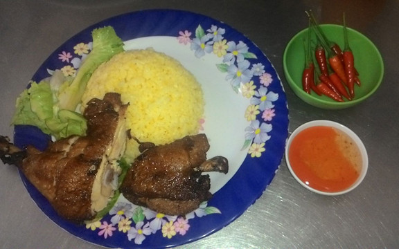 Hoàng Linh - Quán Cơm Bình Dân