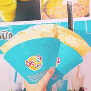 Mình ăn với bạn mình. Mình ăn nuttela chuối bạn mình ăn nuttela mứt xoài. Với tầm giá từ 20k-35k thì nó cũng không phải quá tệ. Với mình thì mình sẽ không ăn lại lần t2 nhưng với bạn mình thì nó bảo cũng ngon, hehe cứ thử 1 lần cho biết