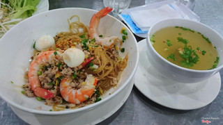 hủ tiêu nam vang