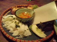 Bánh hỏi thịt quay