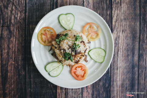 Cơm chiên nấm mặn