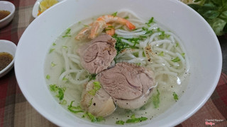 bánh canh giò nạc