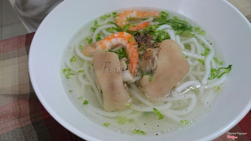 bánh canh giò heo