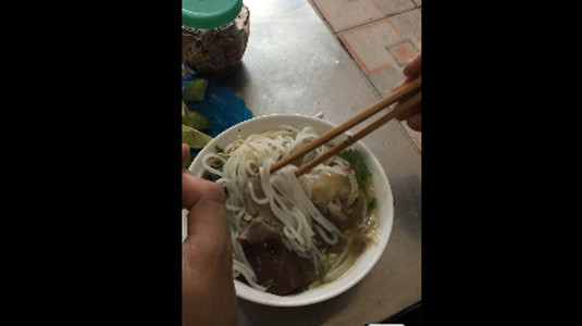 Bún Bò Huế - Nguyễn Bình