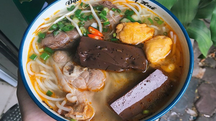 O Gái Huế - Bún Bò, Cháo, Bánh Canh