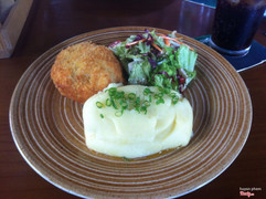 Crispy chicken breast and galic butter 