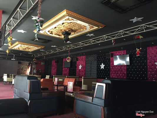 Khán phòng cafe , hát cho nhau nghe ...