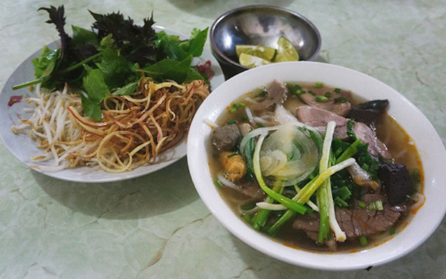 Bún Bò Giò Chả - Nhật Lệ