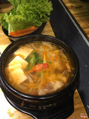 Kimchi jigae khá ngon và hợp khẩu vị của mình