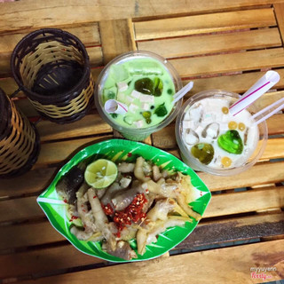Ăn Vặt Chân Gà