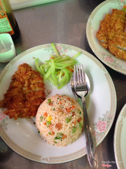 Cơm chiên tonkatsu -35k/phần 