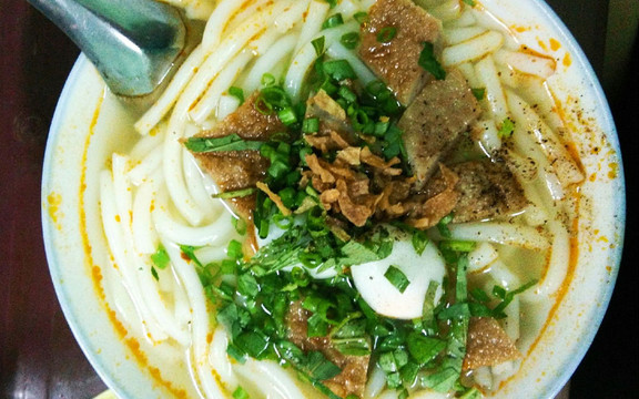 Bánh Canh Bình Dân - Ngô Gia Tự