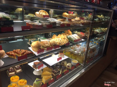 Tủ bánh siêu đẹp 