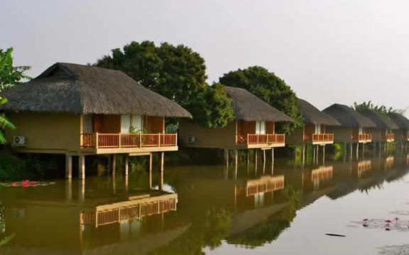 Mekong Riverside Resort & Spa