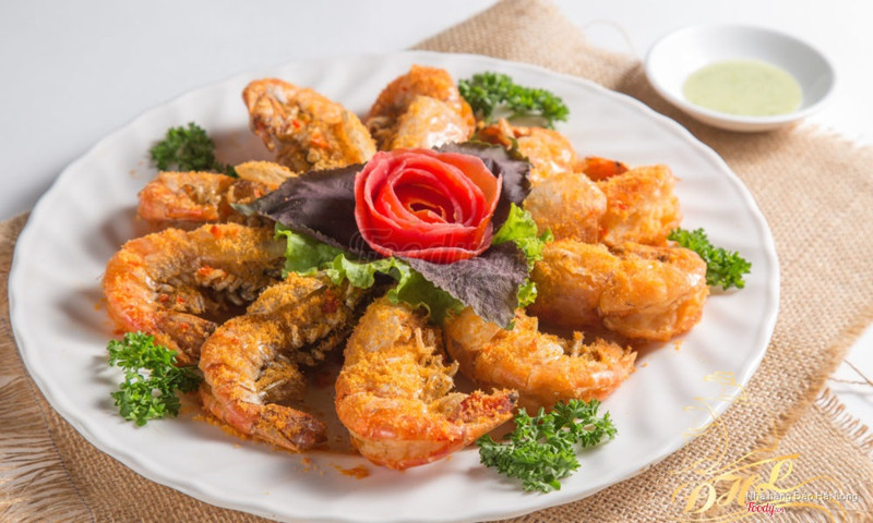 Tôm càng sông rang muối HongKong