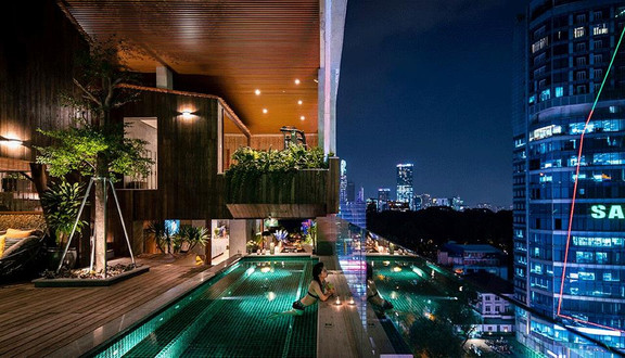 Ylang Rooftop Bar