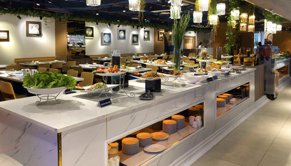 Master - BBQ & Seafood Buffet