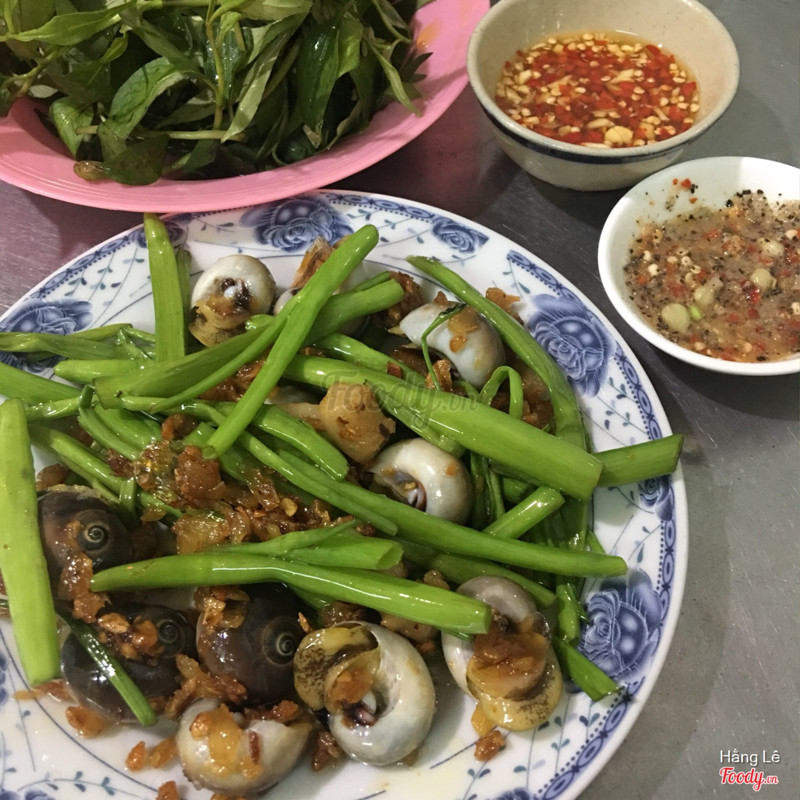 Mỡ xào rau muống