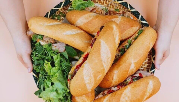 Bing - Bánh Mì & Xôi - Định Công