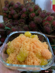 🤓🤓🤓 CHÔM CHÔM RUỘT VÀNG ngâm đường🤤🤤🤤 🏜🏜🏜 Trời oi bức nóng nực thế này làm 1 ly CHÔM CHÔM RỪNG DẰM ĐÁ BÀO  thì đã hỡi ơi ...🛀🛀🛀...ko những MÁT mà còn PHÊ bởi vị NGỌT NGỌT CHUA CHUA THANH THANH rất riêng của em ấy. 🚀🚀🚀 Giá Mát Rượi : 55k/1 hũ (700gam)                           100k/2 hũ  ( Bao gồm: 1.2 kg chôm chôm chưa bóc vỏ+ 300 gam đường )  Sỉ từ 10 hũ. Hcm ship từ 5 hũ.     🌞🌞🌞🌞🌞🌞🌞🌞🌞