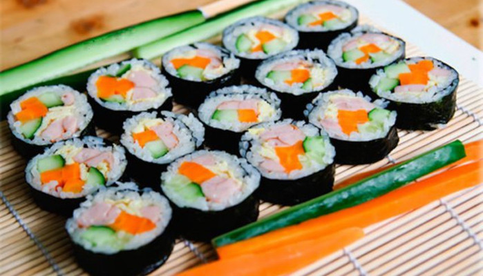 Ăn Vặt Sushi